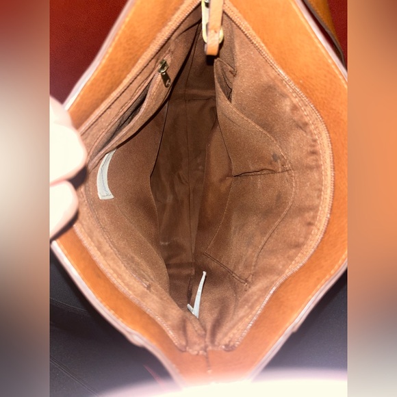 Universal Thread Purse - Picture 6 of 7